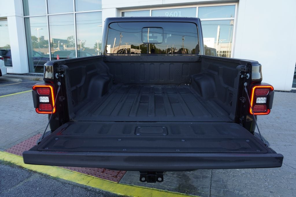 2022 Jeep Gladiator Overland