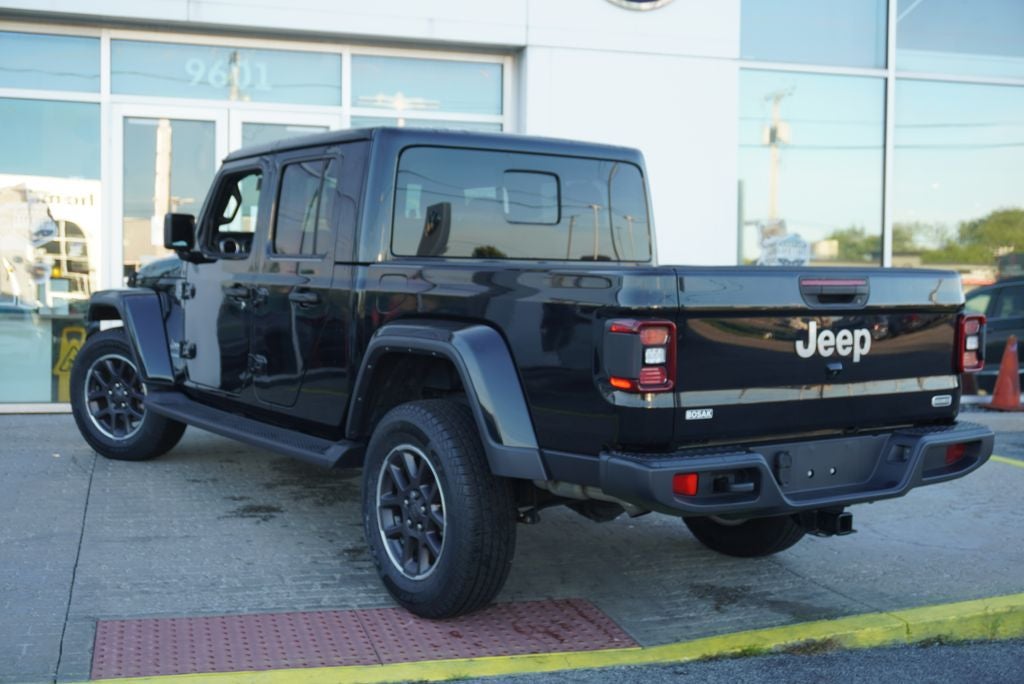 2022 Jeep Gladiator Overland