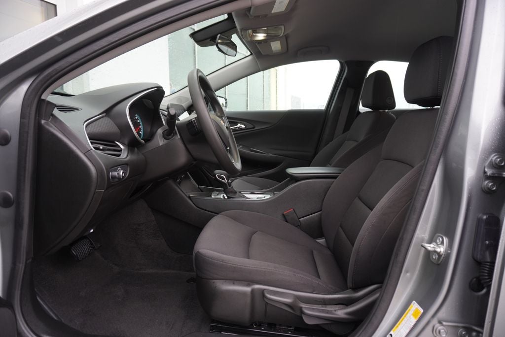 2025 Chevrolet Malibu LS 1LS