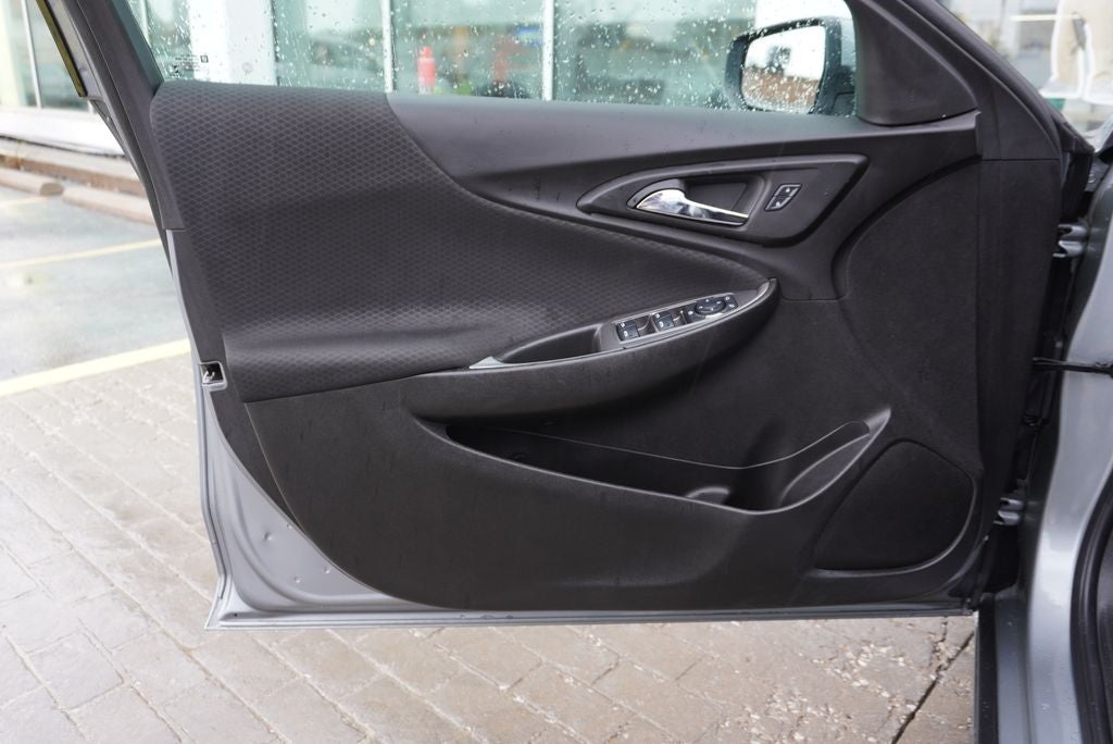 2025 Chevrolet Malibu LS 1LS
