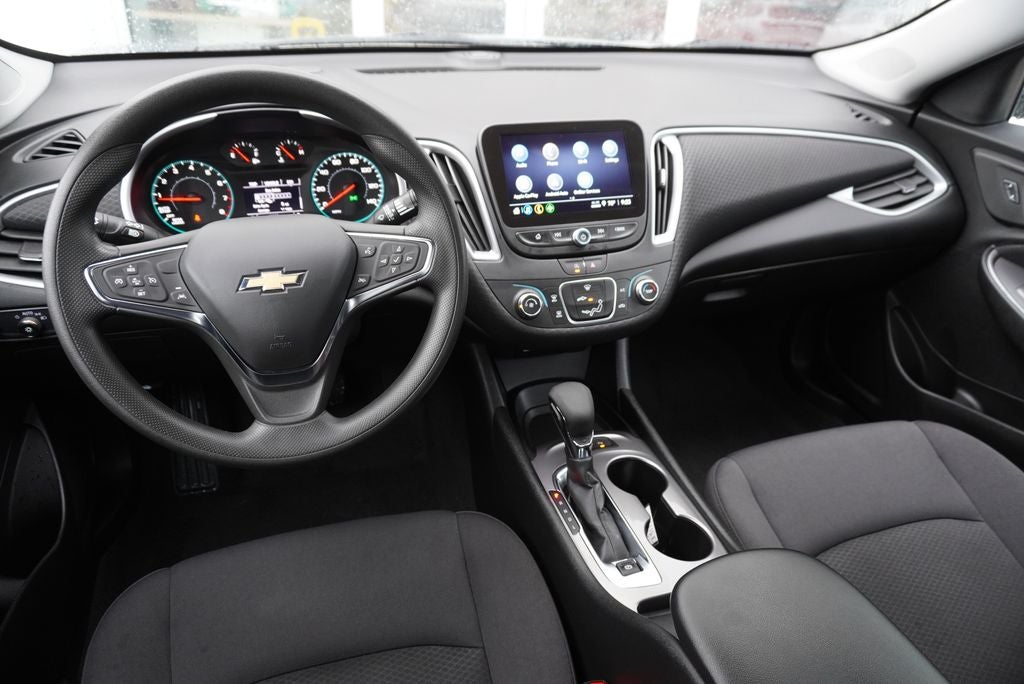 2025 Chevrolet Malibu LS 1LS