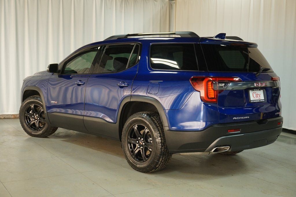 2023 GMC Acadia AT4
