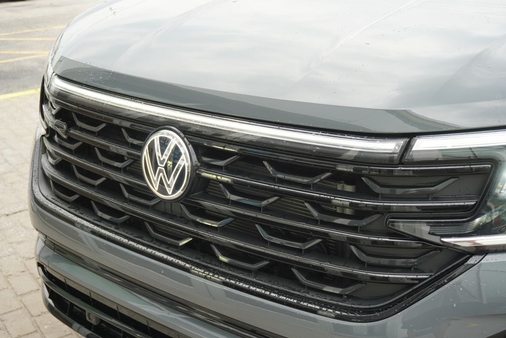 2026 Volkswagen Atlas Cross Sport 2.0T SEL R-Line Black