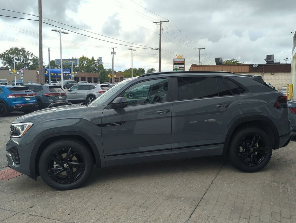 2026 Volkswagen Atlas Cross Sport 2.0T SEL R-Line Black