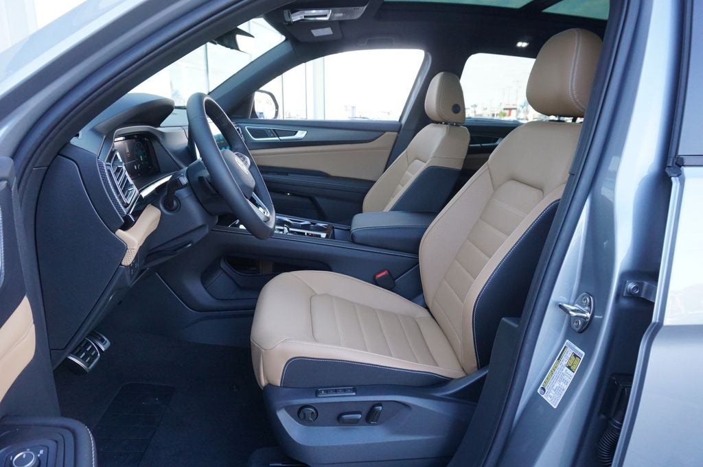 2026 Volkswagen Atlas Cross Sport 2.0T SEL R-Line Black