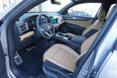 2026 Volkswagen Atlas Cross Sport 2.0T SEL R-Line Black