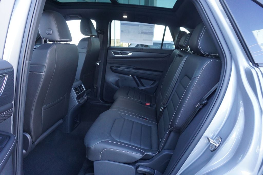2026 Volkswagen Atlas Cross Sport 2.0T SEL R-Line Black