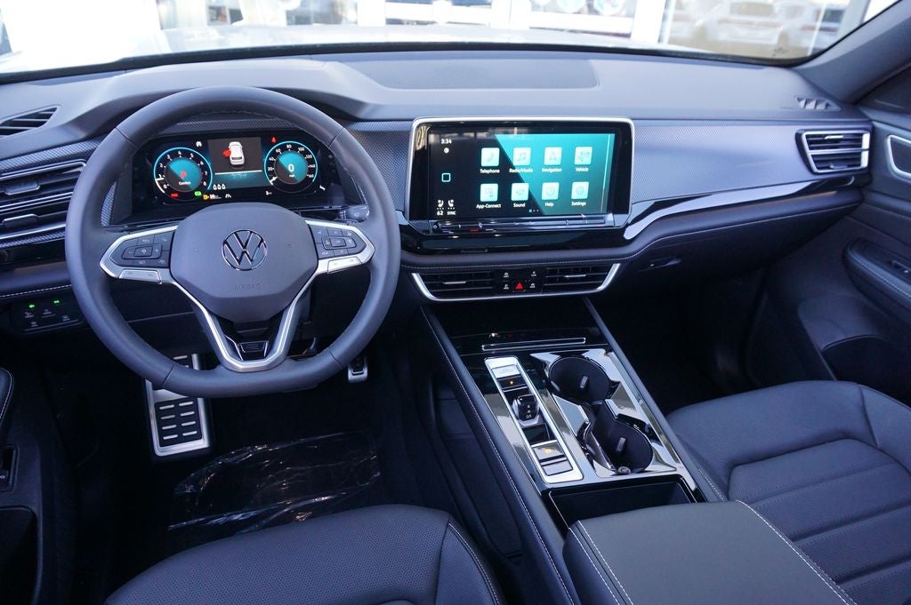 2026 Volkswagen Atlas Cross Sport 2.0T SEL R-Line Black