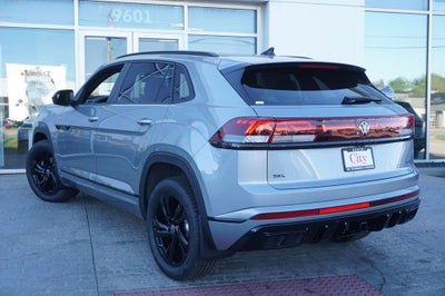 2026 Volkswagen Atlas Cross Sport 2.0T SEL R-Line Black