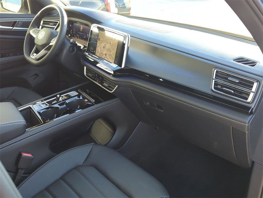 2026 Volkswagen Atlas Cross Sport 2.0T SEL R-Line Black