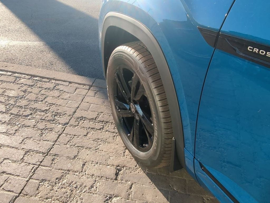 2026 Volkswagen Atlas Cross Sport 2.0T SEL R-Line Black