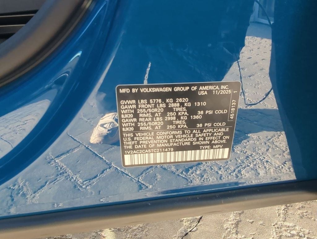 2026 Volkswagen Atlas Cross Sport 2.0T SEL R-Line Black