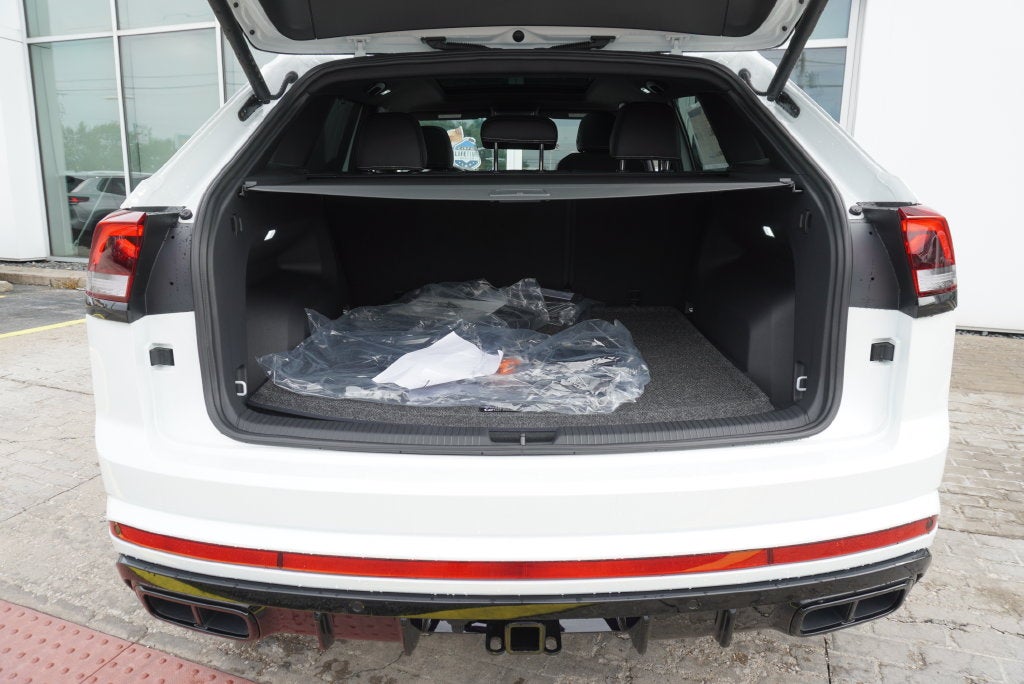 2026 Volkswagen Atlas Cross Sport SEL R-Line Black