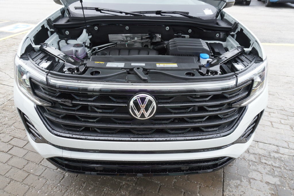 2026 Volkswagen Atlas Cross Sport SEL R-Line Black