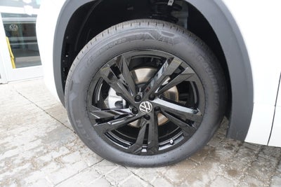 2026 Volkswagen Atlas Cross Sport SEL R-Line Black