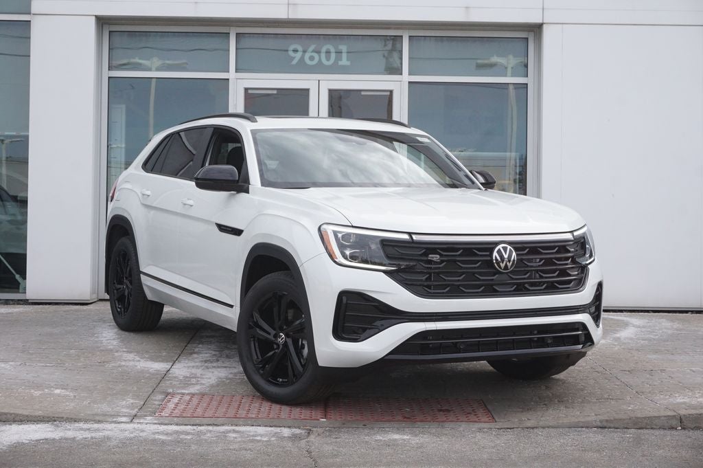 2026 Volkswagen Atlas Cross Sport 2.0T SEL R-Line Black
