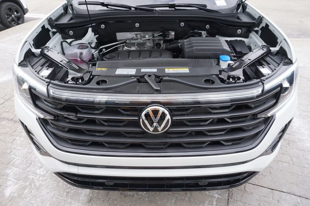 2026 Volkswagen Atlas Cross Sport 2.0T SEL R-Line Black