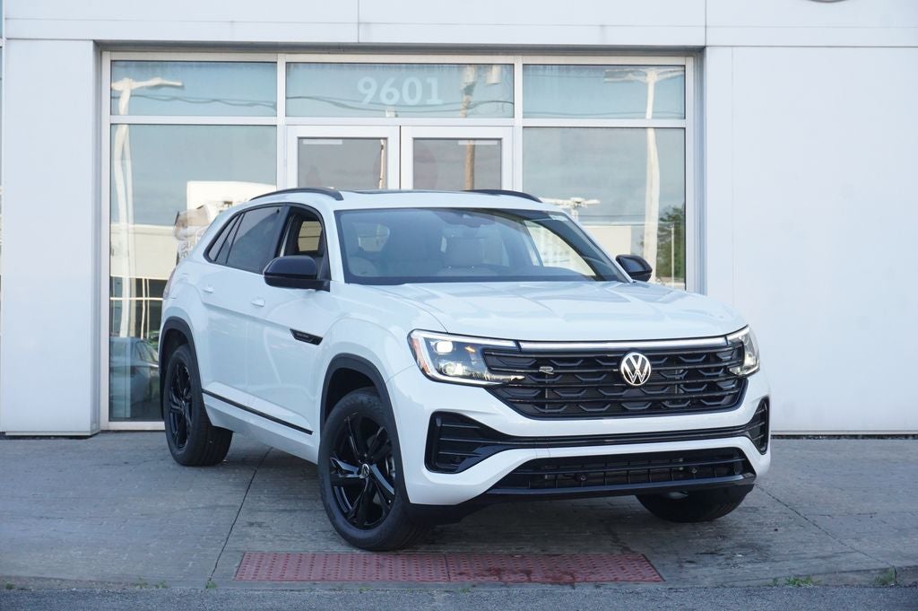 2026 Volkswagen Atlas Cross Sport 2.0T SEL R-Line Black