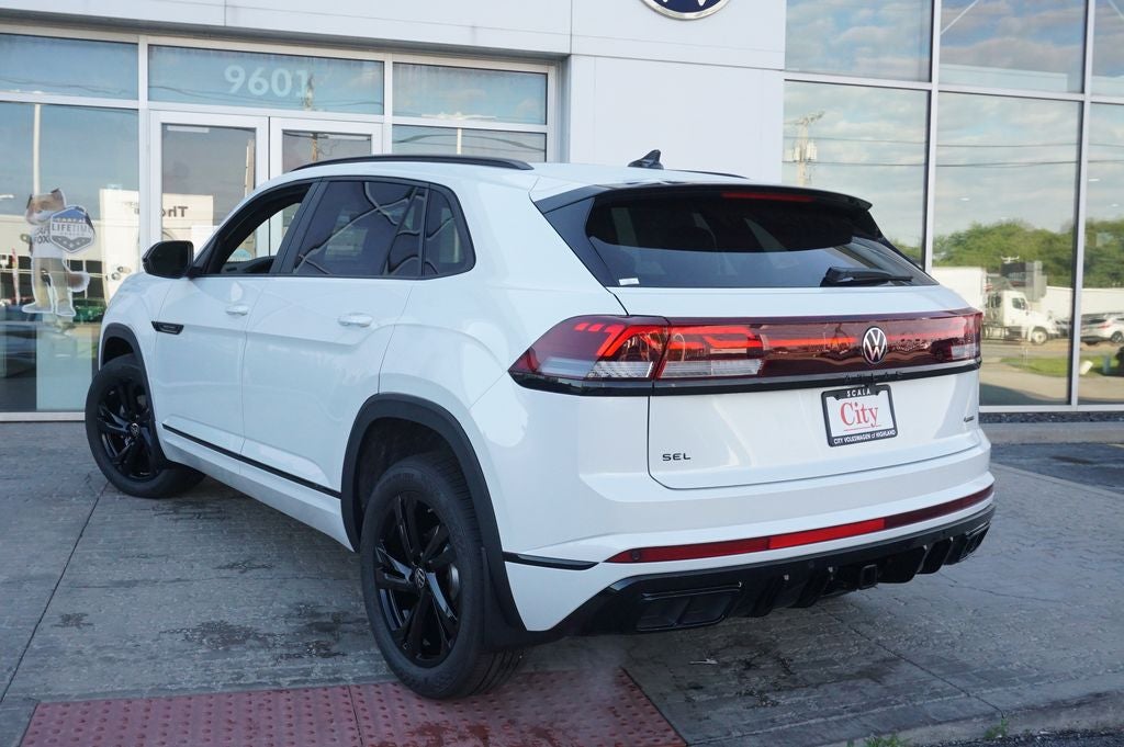 2026 Volkswagen Atlas Cross Sport 2.0T SEL R-Line Black