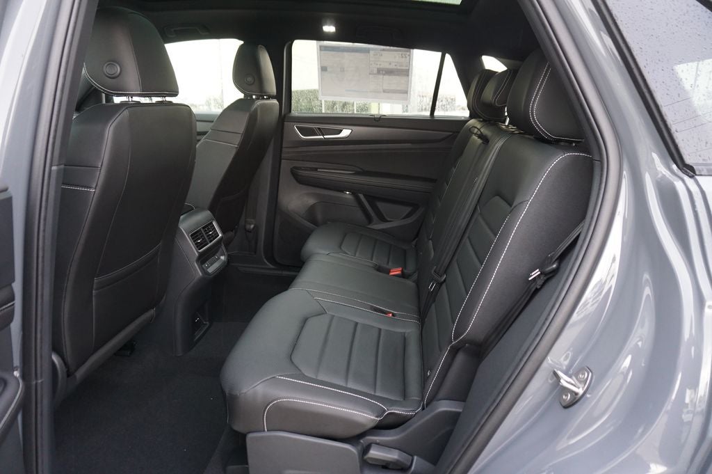 2026 Volkswagen Atlas Cross Sport 2.0T SEL R-Line Black