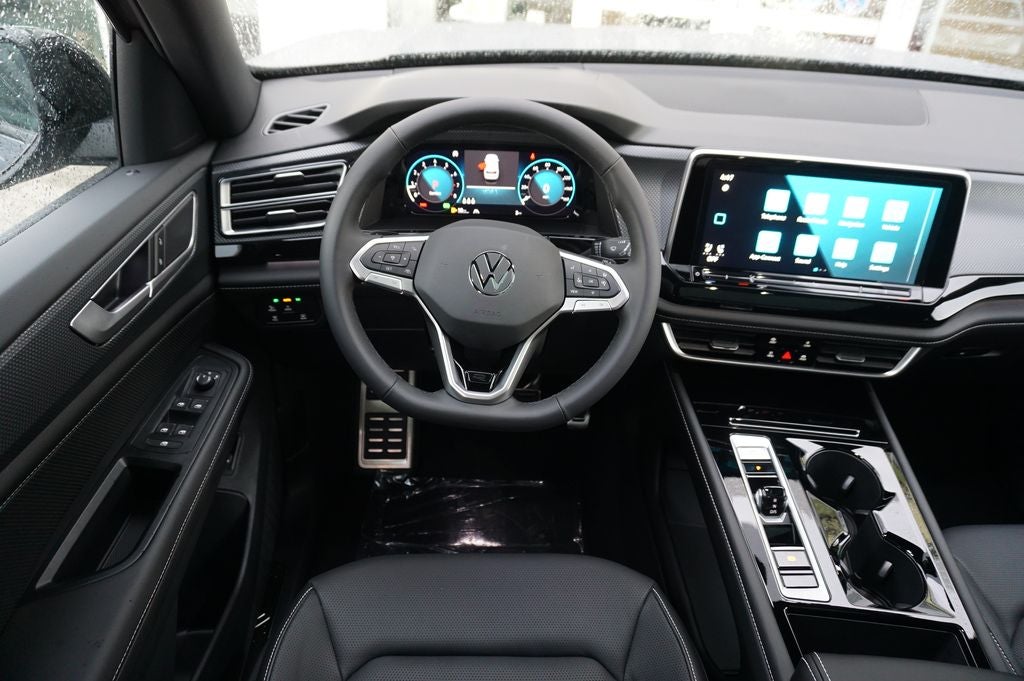 2026 Volkswagen Atlas Cross Sport 2.0T SEL R-Line Black