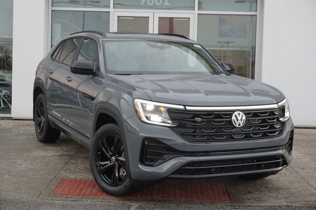 2026 Volkswagen Atlas Cross Sport 2.0T SEL R-Line Black