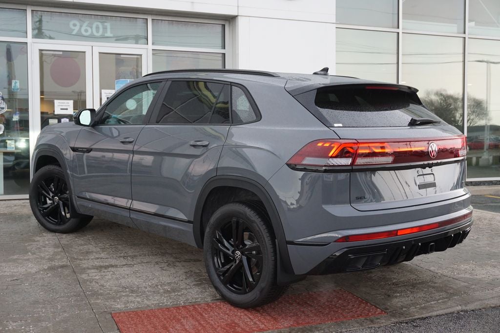 2026 Volkswagen Atlas Cross Sport 2.0T SEL R-Line Black