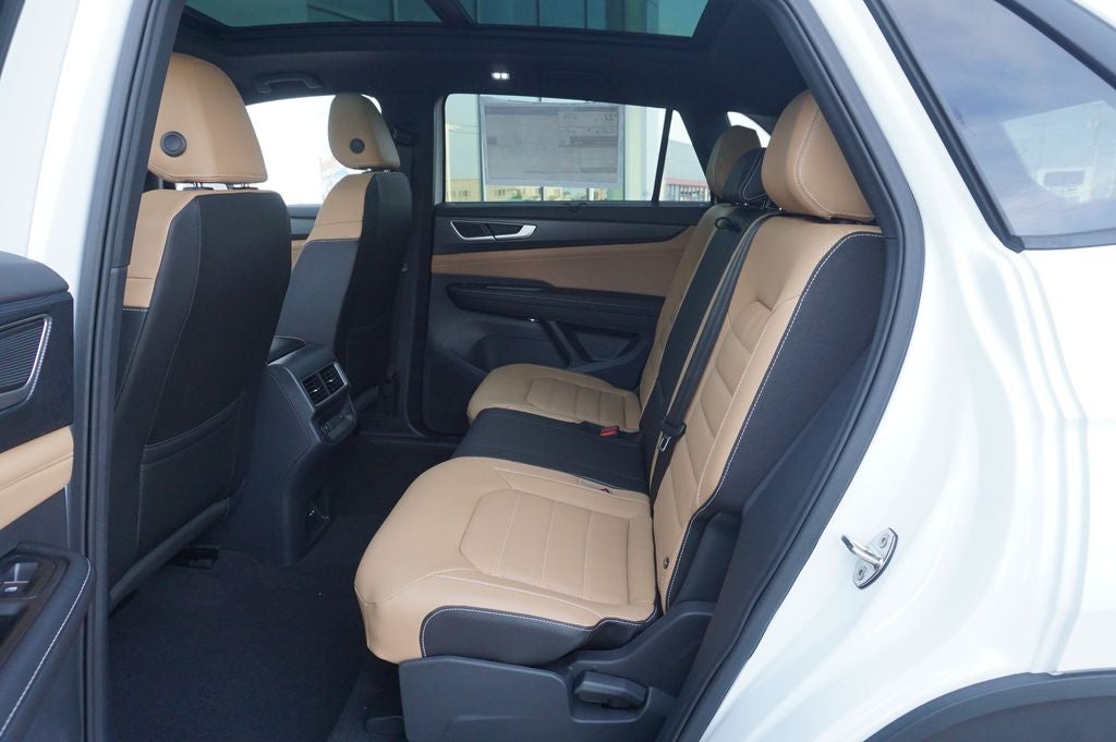 2026 Volkswagen Atlas Cross Sport 2.0T SEL R-Line Black