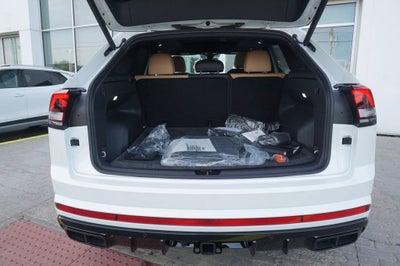 2026 Volkswagen Atlas Cross Sport 2.0T SEL R-Line Black