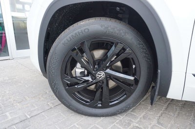 2026 Volkswagen Atlas Cross Sport 2.0T SEL R-Line Black