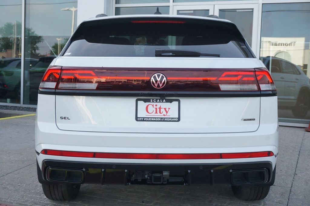 2026 Volkswagen Atlas Cross Sport 2.0T SEL R-Line Black