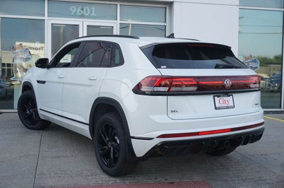 2026 Volkswagen Atlas Cross Sport 2.0T SEL R-Line Black