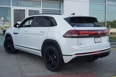 2026 Volkswagen Atlas Cross Sport 2.0T SEL R-Line Black