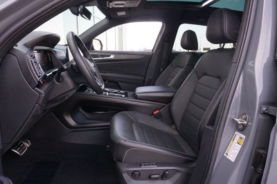2026 Volkswagen Atlas Cross Sport 2.0T SEL R-Line Black