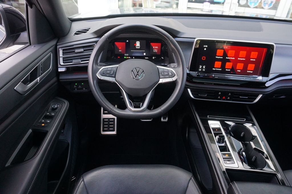 2026 Volkswagen Atlas Cross Sport 2.0T SEL R-Line Black