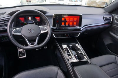 2026 Volkswagen Atlas Cross Sport 2.0T SEL R-Line Black