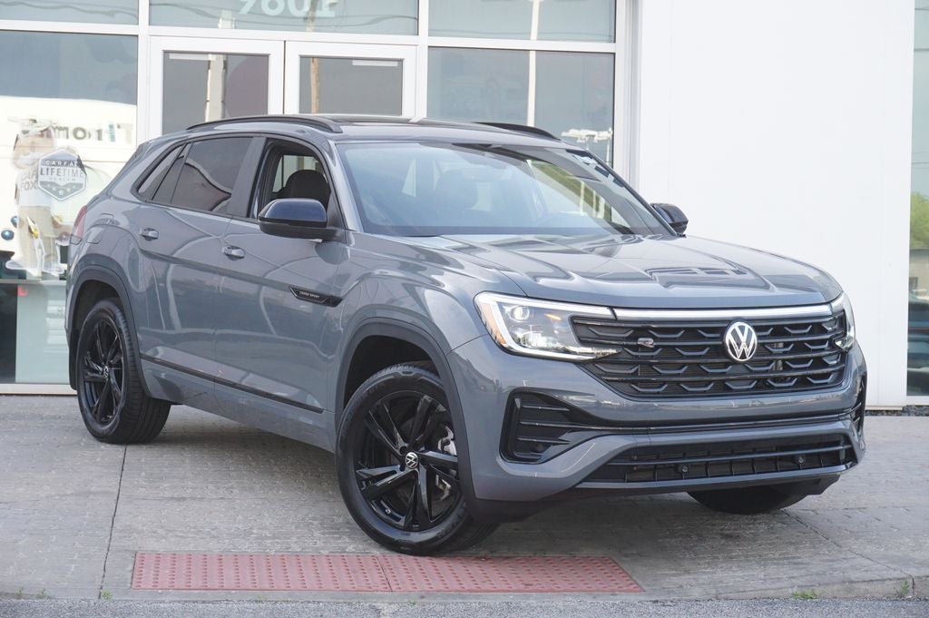 2026 Volkswagen Atlas Cross Sport 2.0T SEL R-Line Black