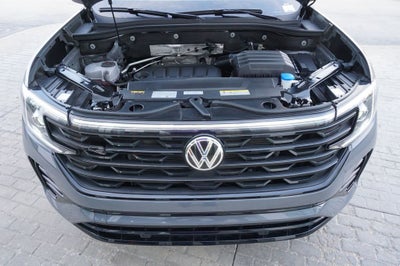 2026 Volkswagen Atlas Cross Sport 2.0T SEL R-Line Black
