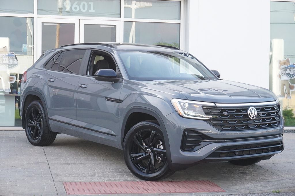 2026 Volkswagen Atlas Cross Sport 2.0T SEL R-Line Black