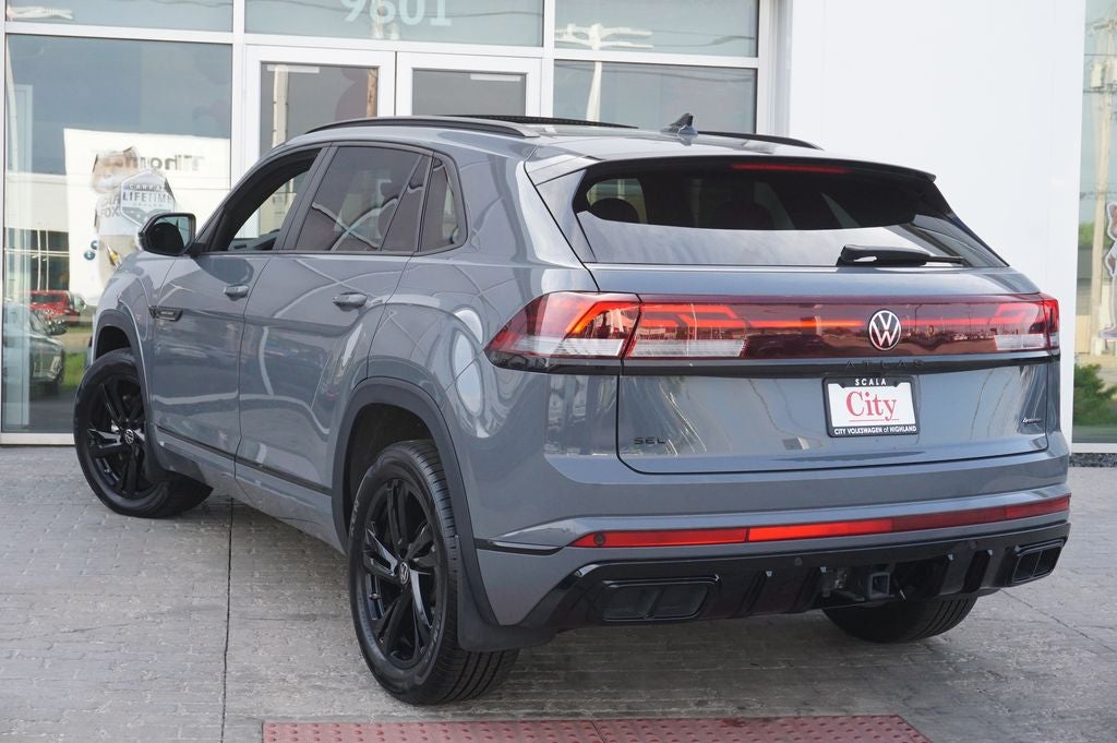 2026 Volkswagen Atlas Cross Sport 2.0T SEL R-Line Black