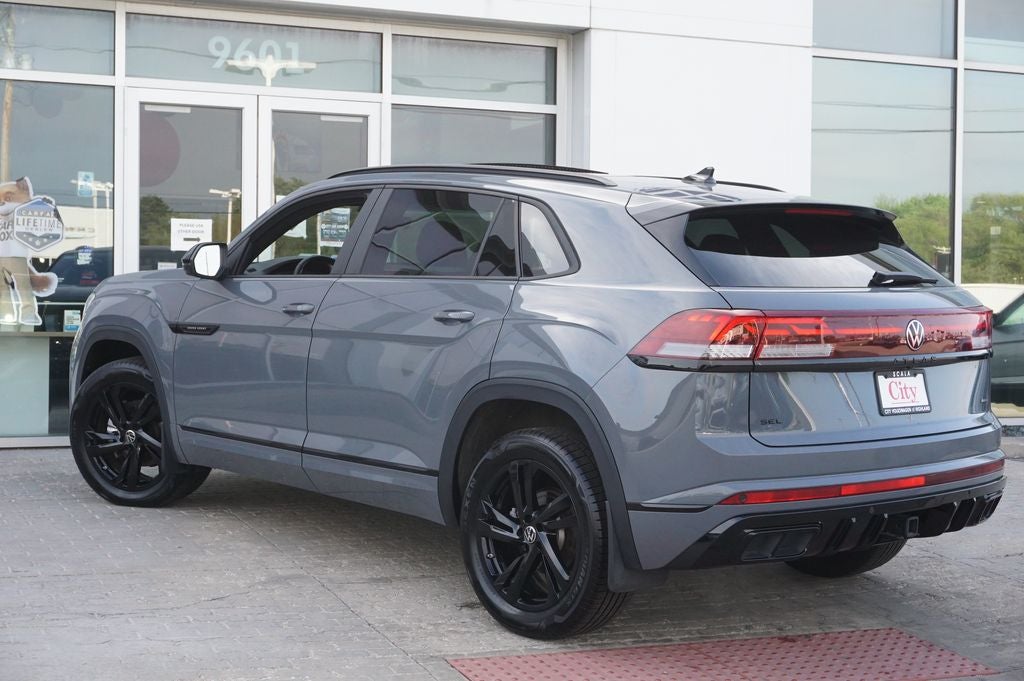 2026 Volkswagen Atlas Cross Sport 2.0T SEL R-Line Black