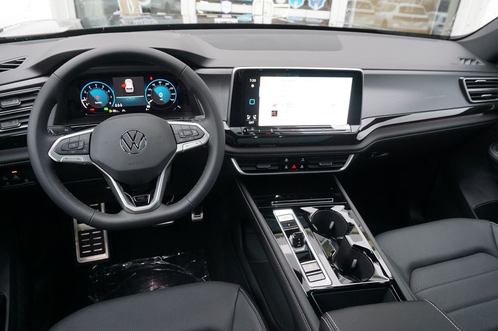 2026 Volkswagen Atlas Cross Sport 2.0T SEL R-Line Black
