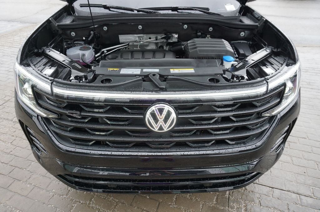 2026 Volkswagen Atlas Cross Sport 2.0T SEL R-Line Black