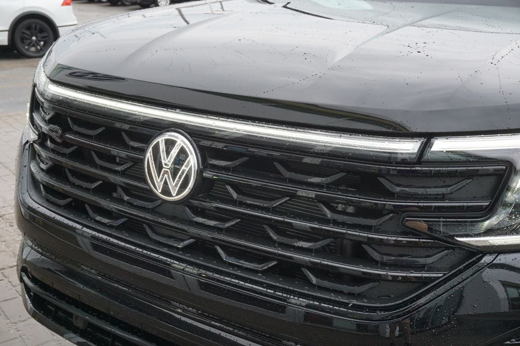 2026 Volkswagen Atlas Cross Sport 2.0T SEL R-Line Black