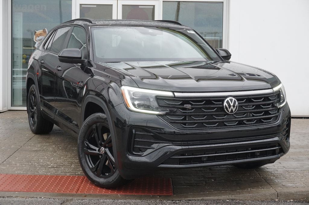 2026 Volkswagen Atlas Cross Sport 2.0T SEL R-Line Black