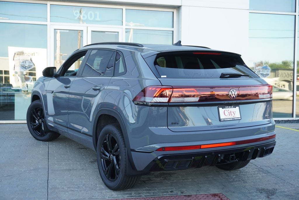 2026 Volkswagen Atlas Cross Sport SEL R-Line Black