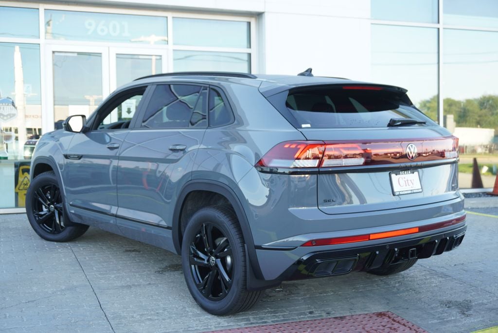2026 Volkswagen Atlas Cross Sport SEL R-Line Black