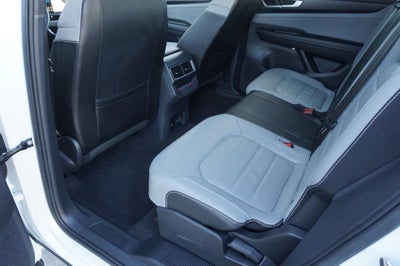 2024 Volkswagen Atlas Cross Sport 2.0T SEL R-Line