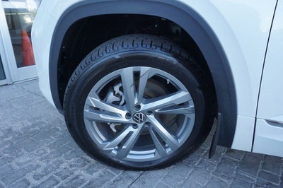2024 Volkswagen Atlas Cross Sport 2.0T SEL R-Line