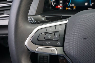 2025 Volkswagen Atlas Cross Sport 2.0T SEL R-Line Black
